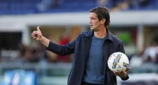 Cristian Chivu Kirim Sinyal Mainkan Curtis Jones dan Stones di Bernabéu