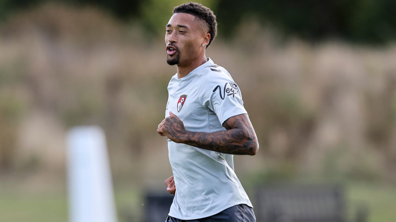 Daniel Jebbison Siap Menanti Kesempatan Tampil Bersama Bournemouth
