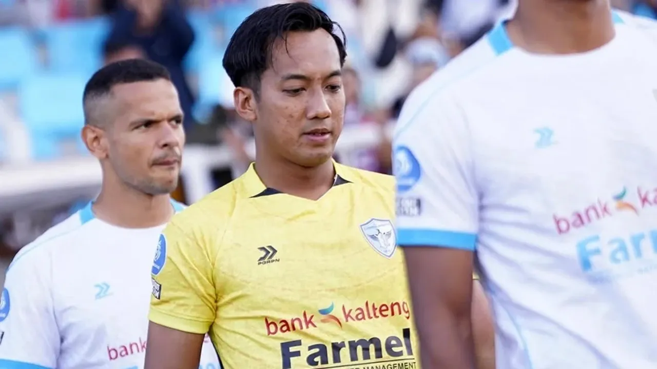 Kiper Isenmulang Kalteng FC, Jefri Wibowo lakoni debut di Super League