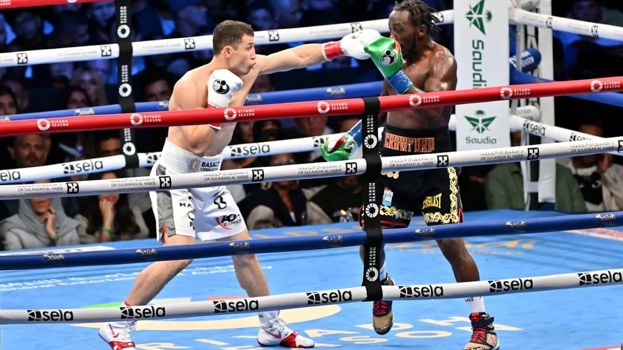 Eddie Hearn Ungkap Kekalahan yang Seharusnya Dialami Terence Crawford