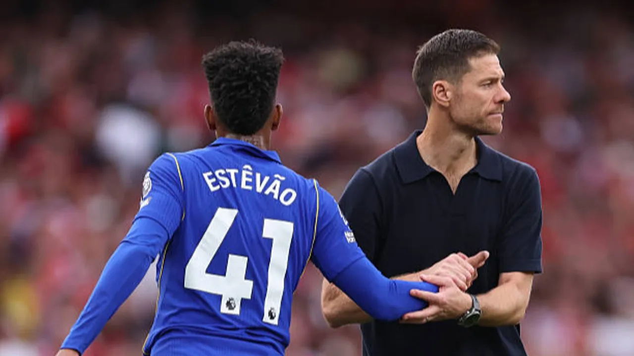 Estevao Willian Tetap Masuk Rencana Utama Xabi Alonso di Chelsea