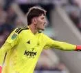 Ewen Jaouen Dihantam Cedera Jelang Laga Newcastle vs Millwall