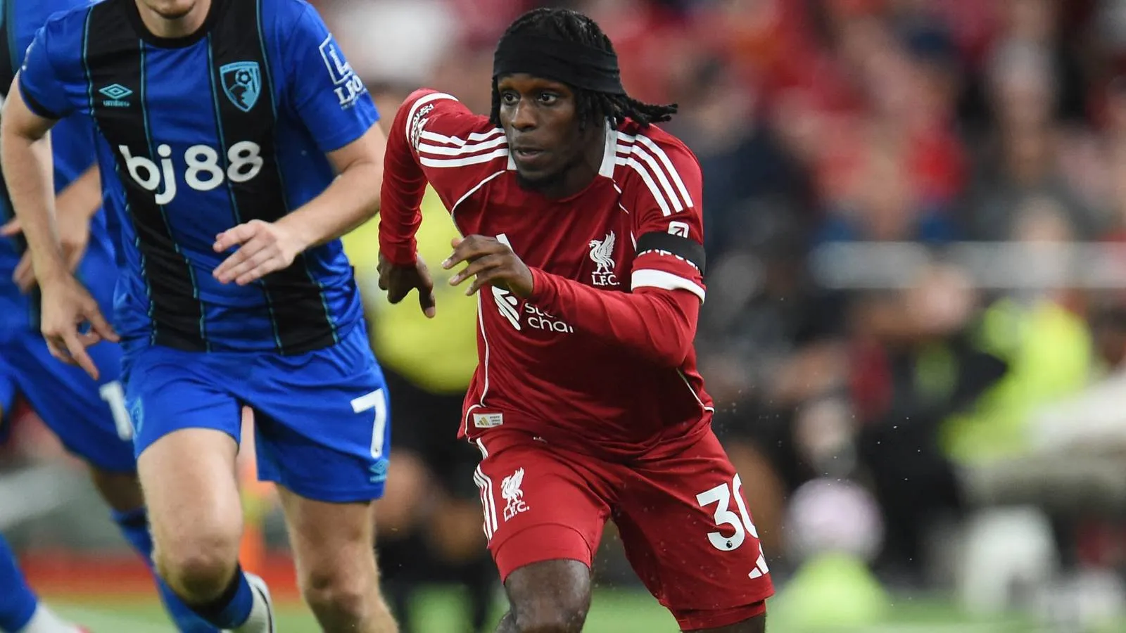 Frimpong Berjuang di Bawah Iraola di Liverpool - sumber: (givemesport)
