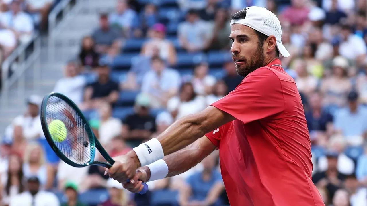 Hasil US Open: Karen Khachanov Butuh Lima Set Demi Jegal Learner Tien