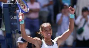 Hasil US Open: Zheng Qinwen Patahkan Dominasi Iga Swiatek