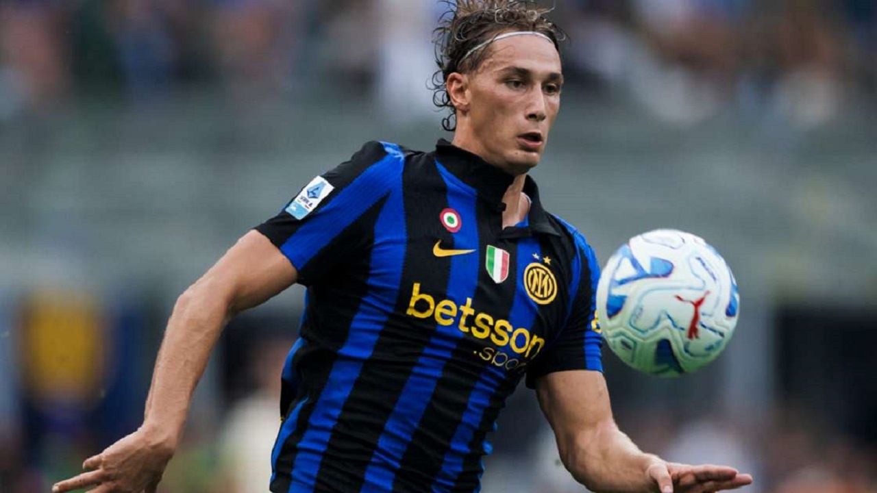 Kontrak Baru Francesco Pio Esposito Catatkan Sejarah Baru di Serie A