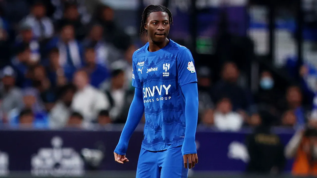 Manchester United Masih Pantau Mohamed Kader Meite