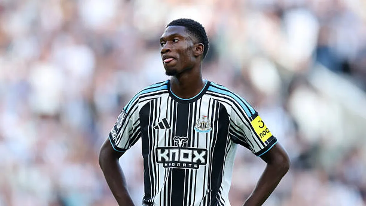 Matthias Jaissle minta publik bersabar lihat proses adaptasi Aladji Bamba di Newcastle United