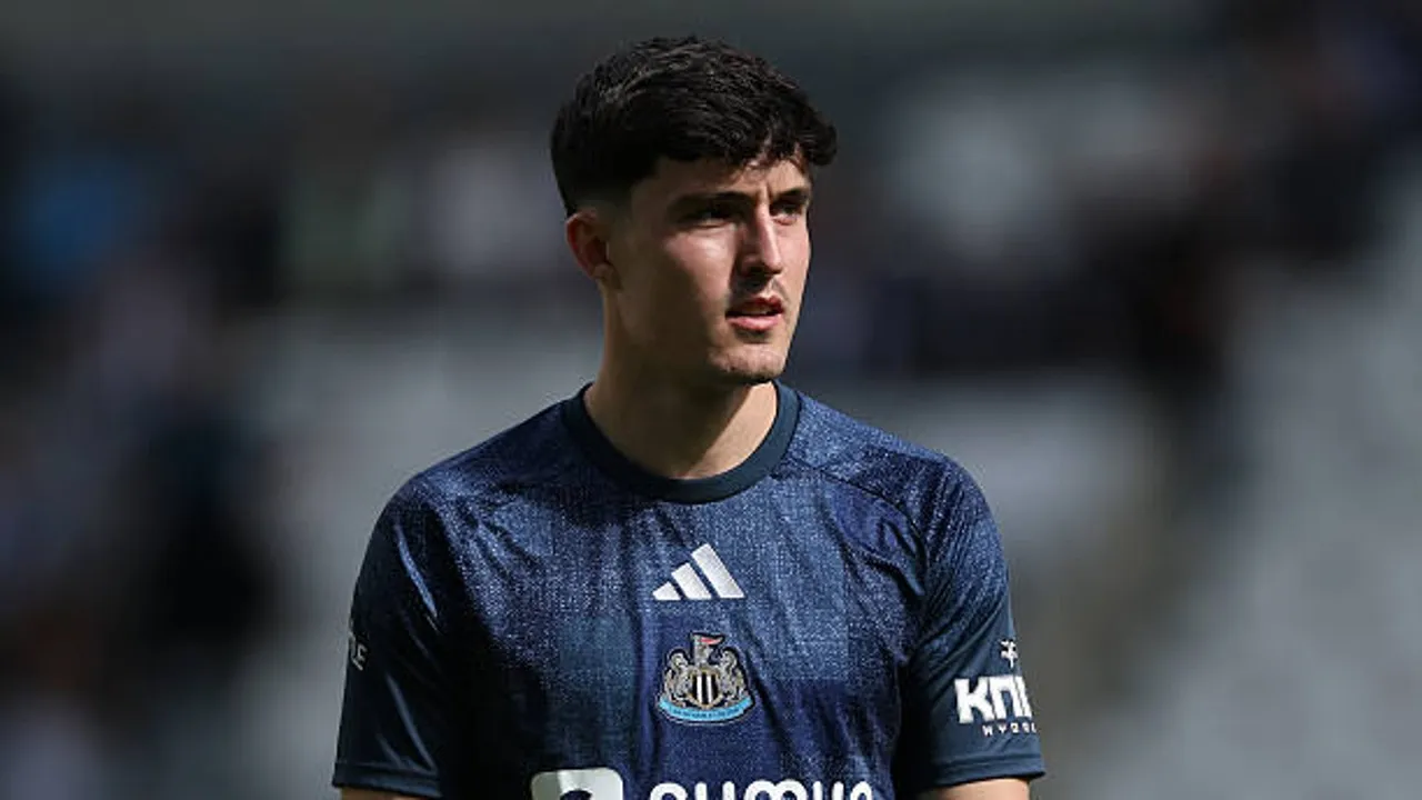 Matthias Jaissle pastikan Tino Livramento belum siap turun sejak awal lawan Millwall