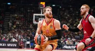 Thomas Walkup Tuliskan Pesan Perpisahan ke Fans Olympiacos