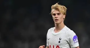 Tottenham Kemungkinan Dapat Tawaran Baru Untuk Bergvall Januari Nanti
