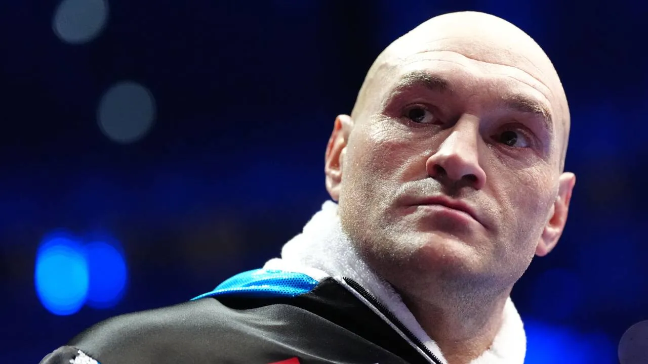 Tyson Fury Klaim Duel Anthony Joshua Batal dan Tantang Oleksandr Usyk