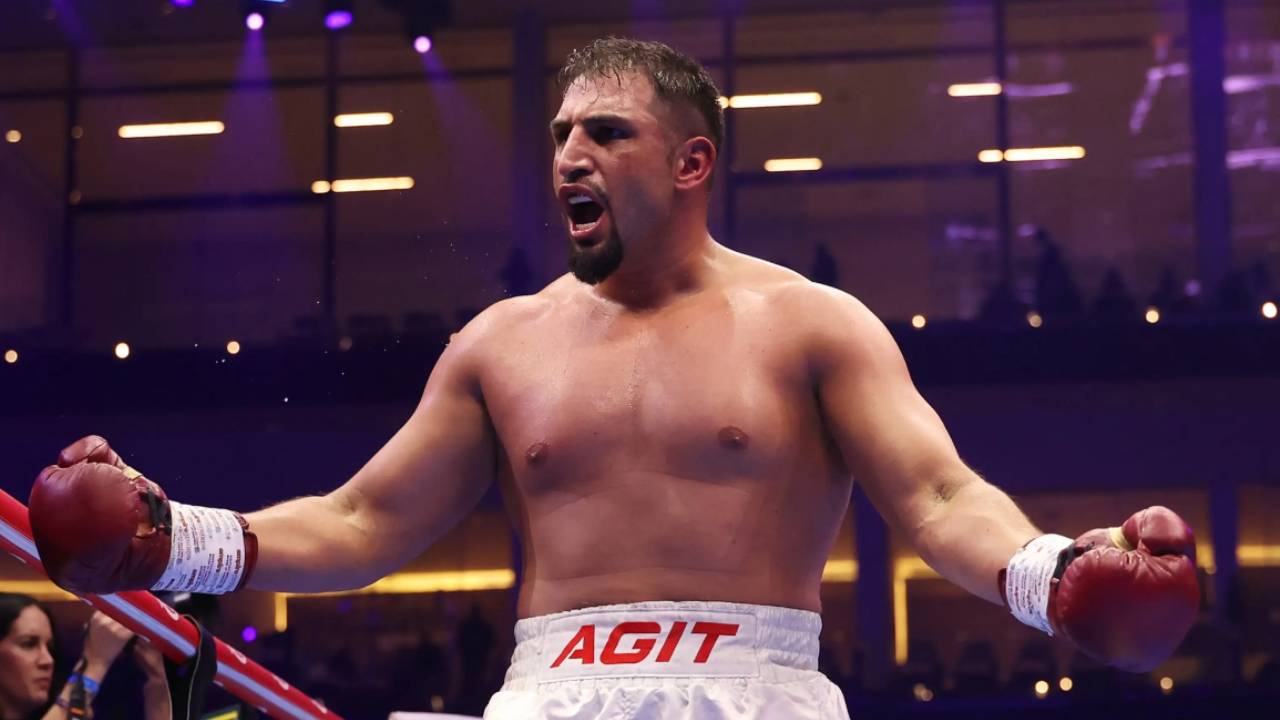Agit Kabayel Terima Tantangan Filip Hrgovic Untuk Duel Unifikasi
