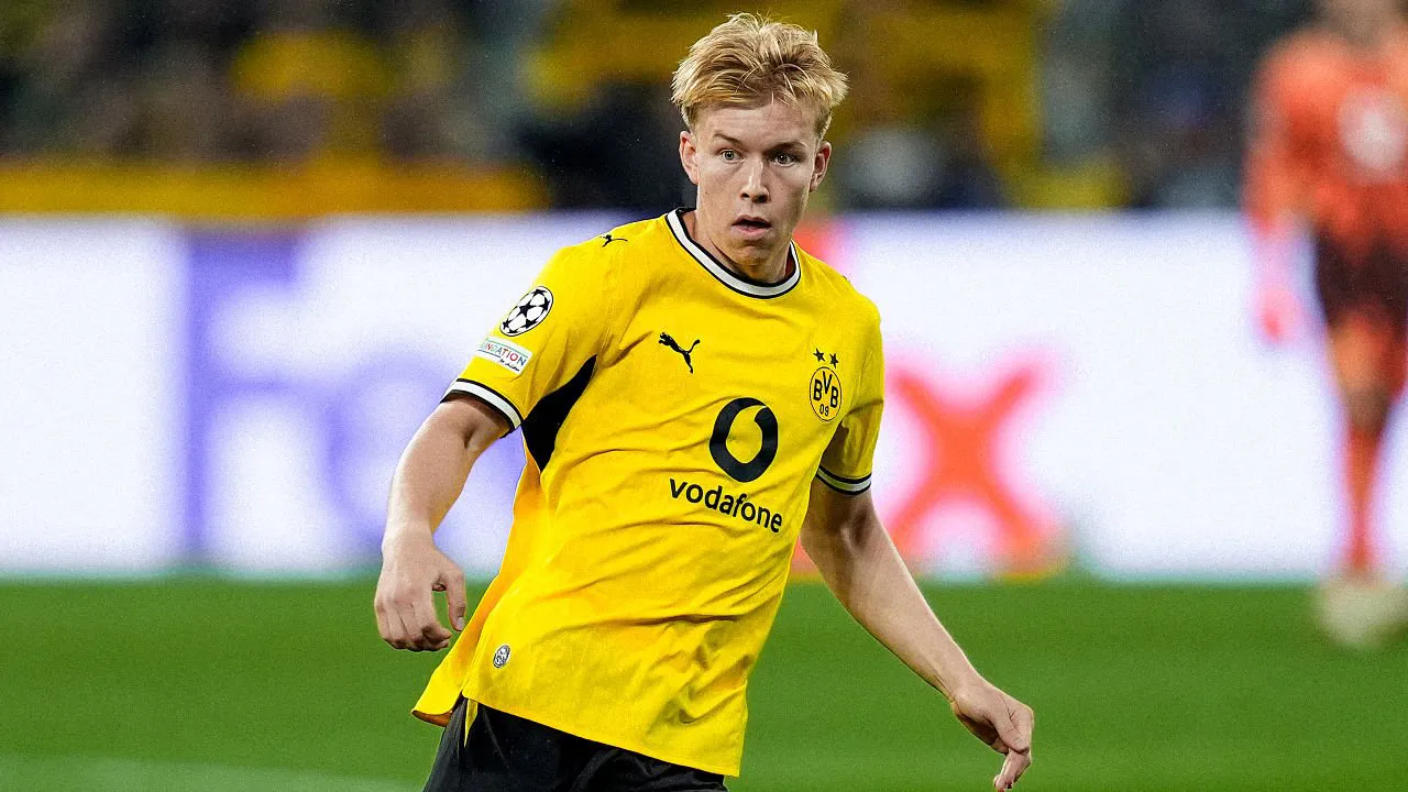 Daniel Svensson Puas Dortmund Awali Liga Champions dengan Kemenangan