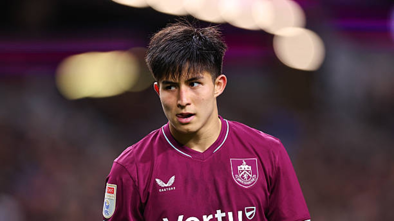 Dastan Satpaev Kembali ke Chelsea Usai Alami Cedera di Burnley