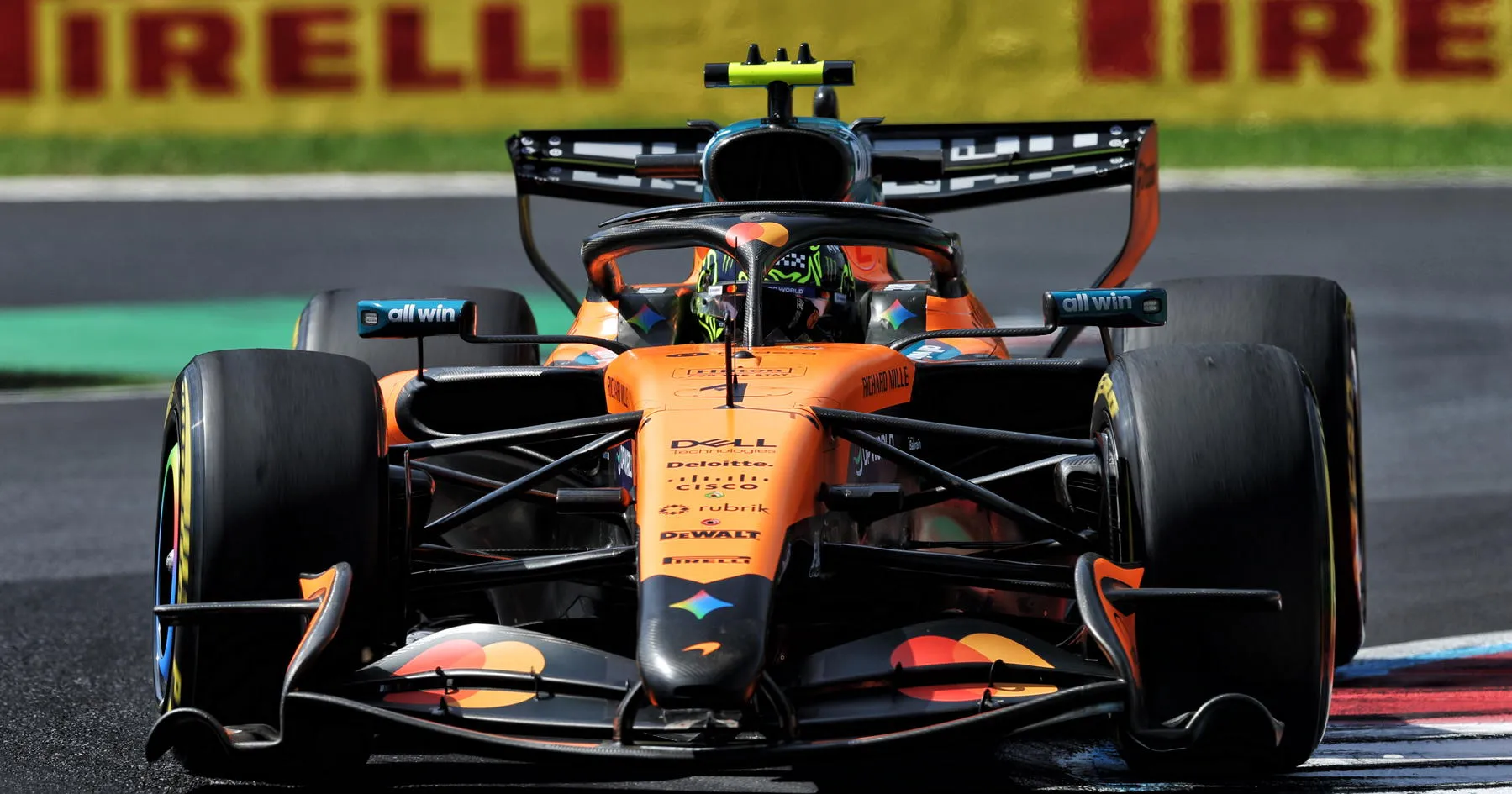 McLaren Siap Raih Kemenangan F1 di Tiga Sirkuit - sumber: (racingnews365)