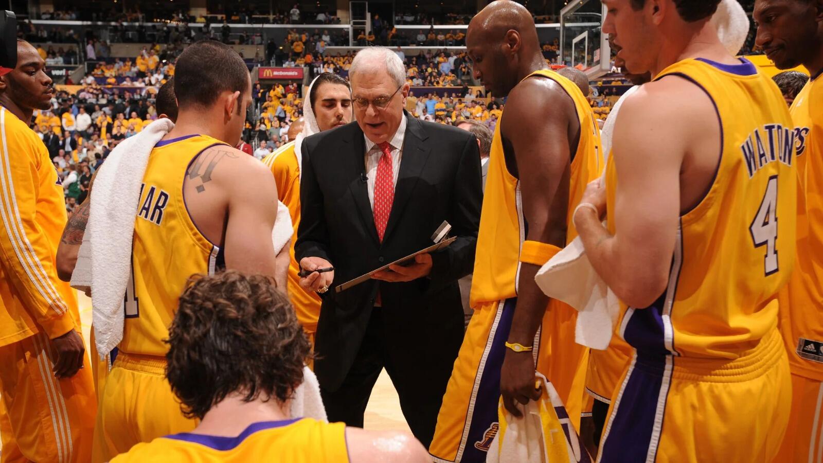 Patung Phil Jackson Diresmikan Lakers 9 April 2027