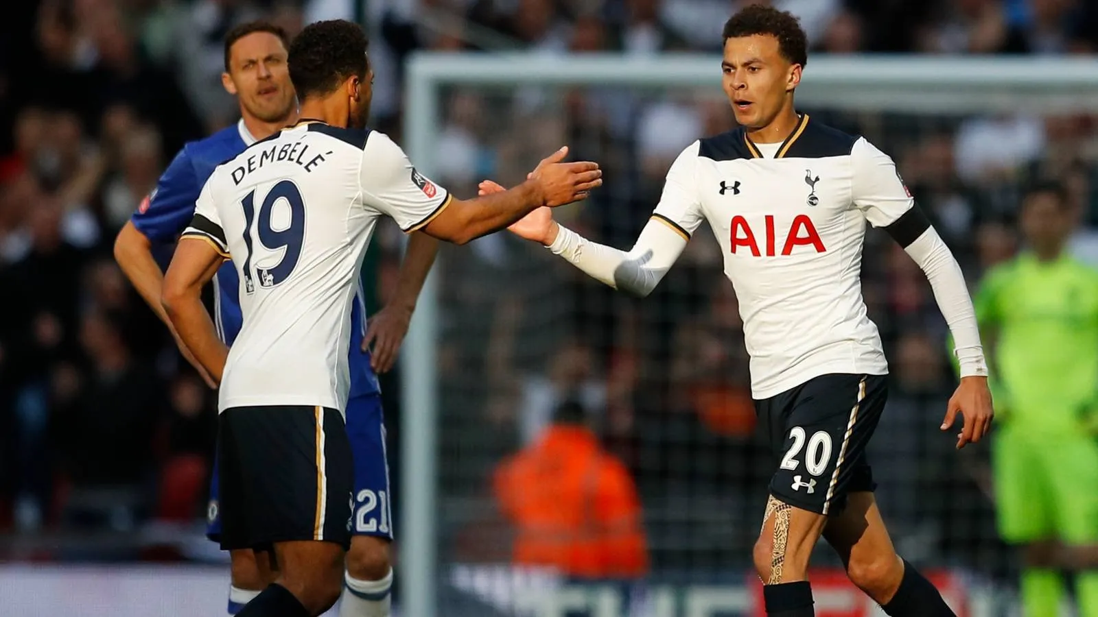 Tottenham Siapkan Bintang Masa Depan Kombinasi Alli dan Dembele - sumber: (givemesport)