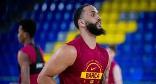 Tyrese Martin Siap Berikan Contoh Bagi Pemain Barcelona