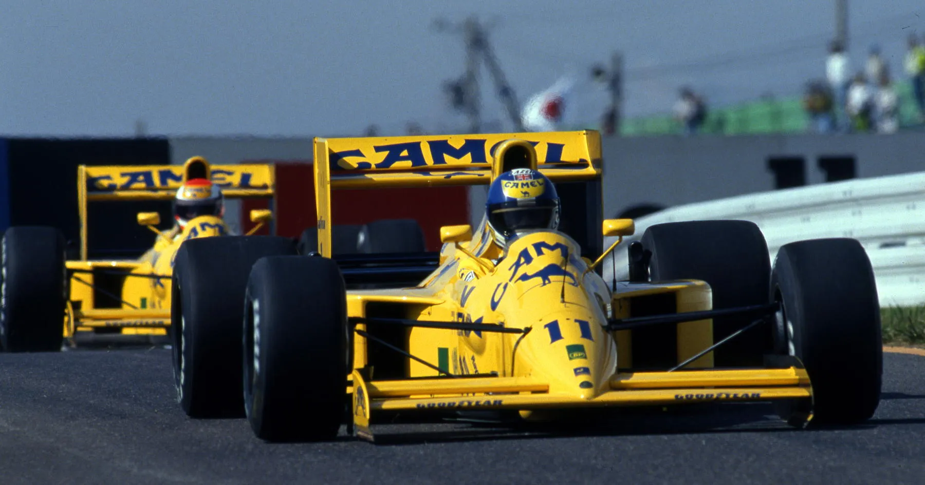 Warwick Selamat dari Kecelakaan Udara Hebat di F1 1990 - sumber: (racingnews365)