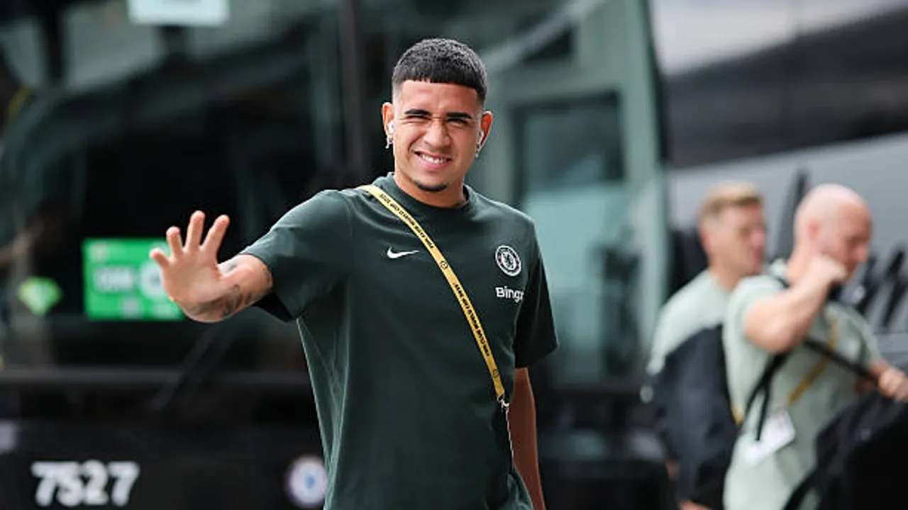 Xabi Alonso pastikan Kendry Paez tak masuk skuad Chelsea musim ini
