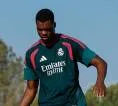 Zamorano: Denzel Dumfries Siap Hadapi Tekanan di Santiago Bernabeu