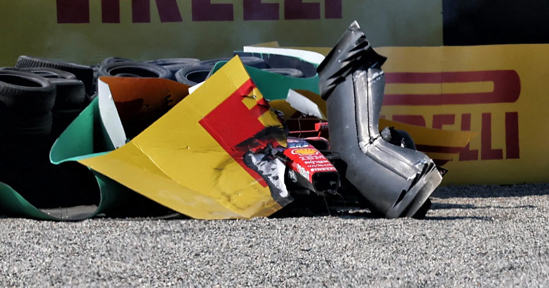 Charles Leclerc Beri Kabar Kondisi Usai Kecelakaan Monza - sumber: (racingnews365)
