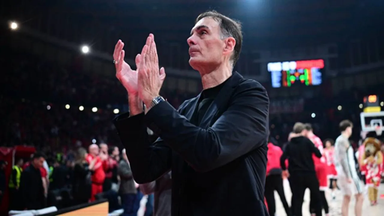 Georgios Bartzokas Bicara Mengenai Gelar Juara Diraih Olympiacos