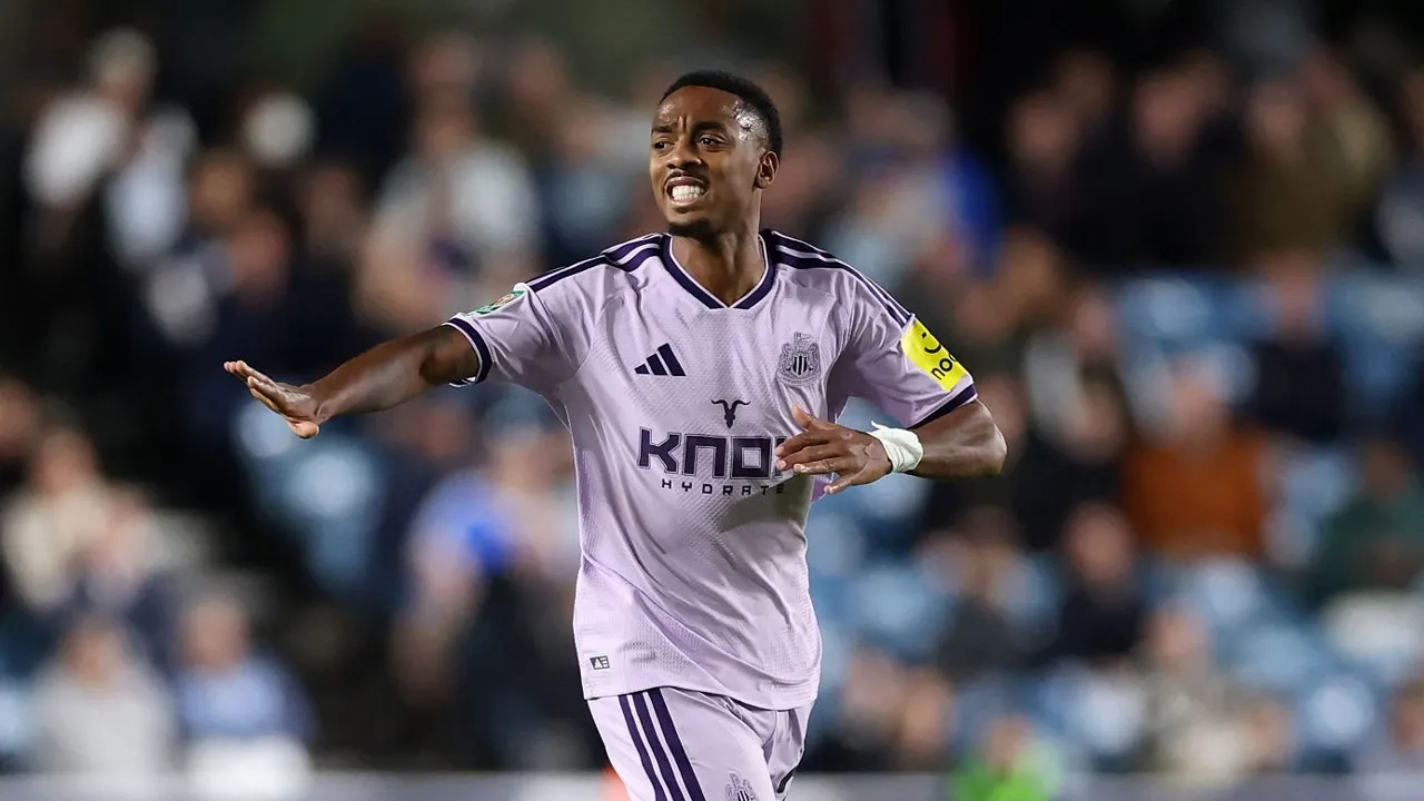 Joe Willock Buka Suara Usai Batal Tinggalkan Newcastle di Bursa Transfer