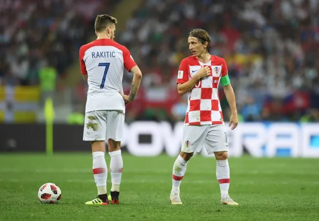 Modric Bersinar di Milan: Rakitic Sebut Usia Hanya Angka - sumber: (footballitalia)