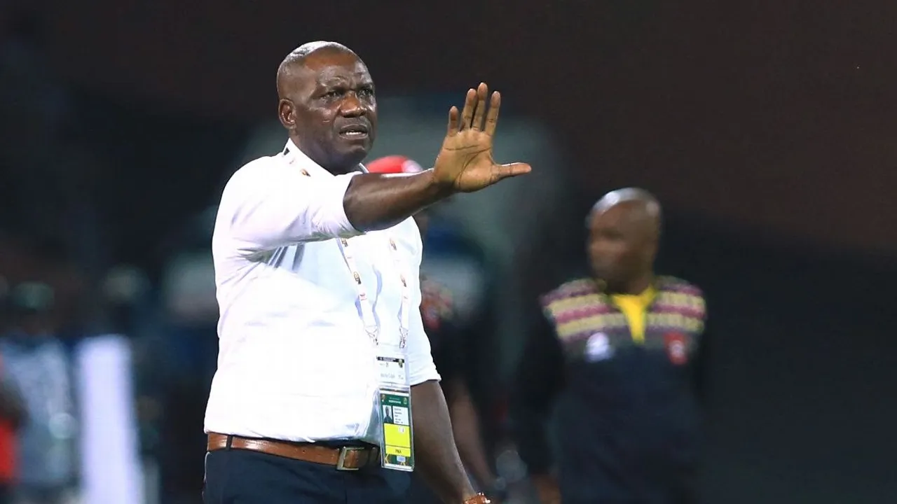 Nigeria Tunjuk Augustine Eguavoen sebagai Pelatih Interim Super Falcons