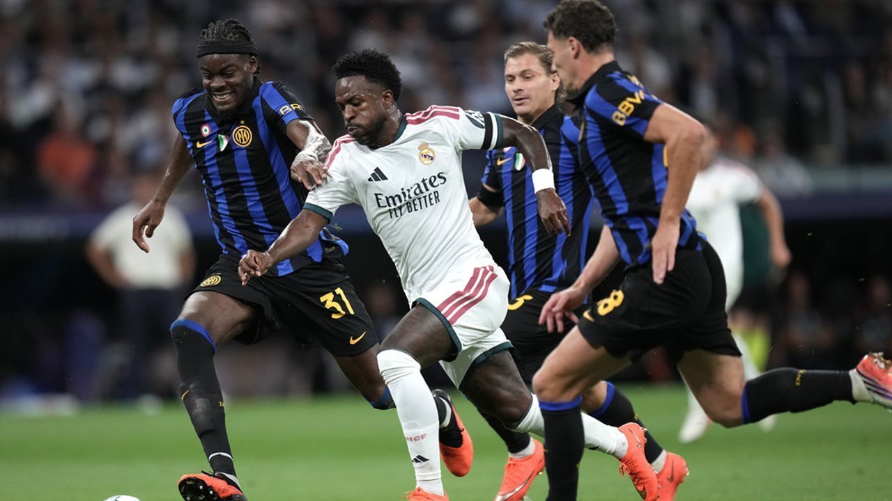 Selain di Madrid, Inter Milan Tampil Tanpa Sponsor Saat Main di Belanda