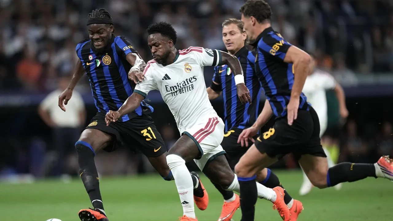 Selain di Madrid, Inter Milan Tampil Tanpa Sponsor Saat Main di Belanda