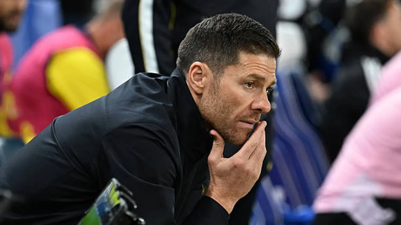 Xabi Alonso Puji Peran Suporter dan Mental Pemain Chelsea Usai Tekuk Leeds
