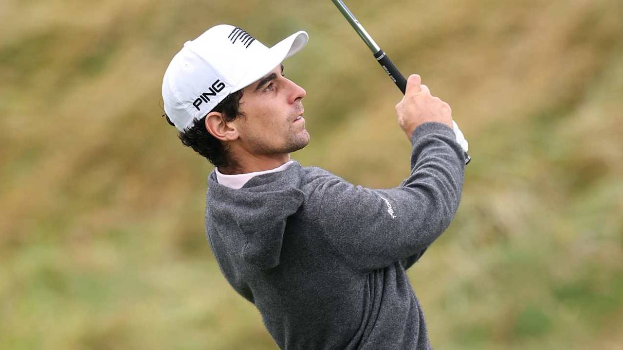 Joaquín Niemann Pimpin Irish Open, McIlroy Tertinggal Empat Pukulan