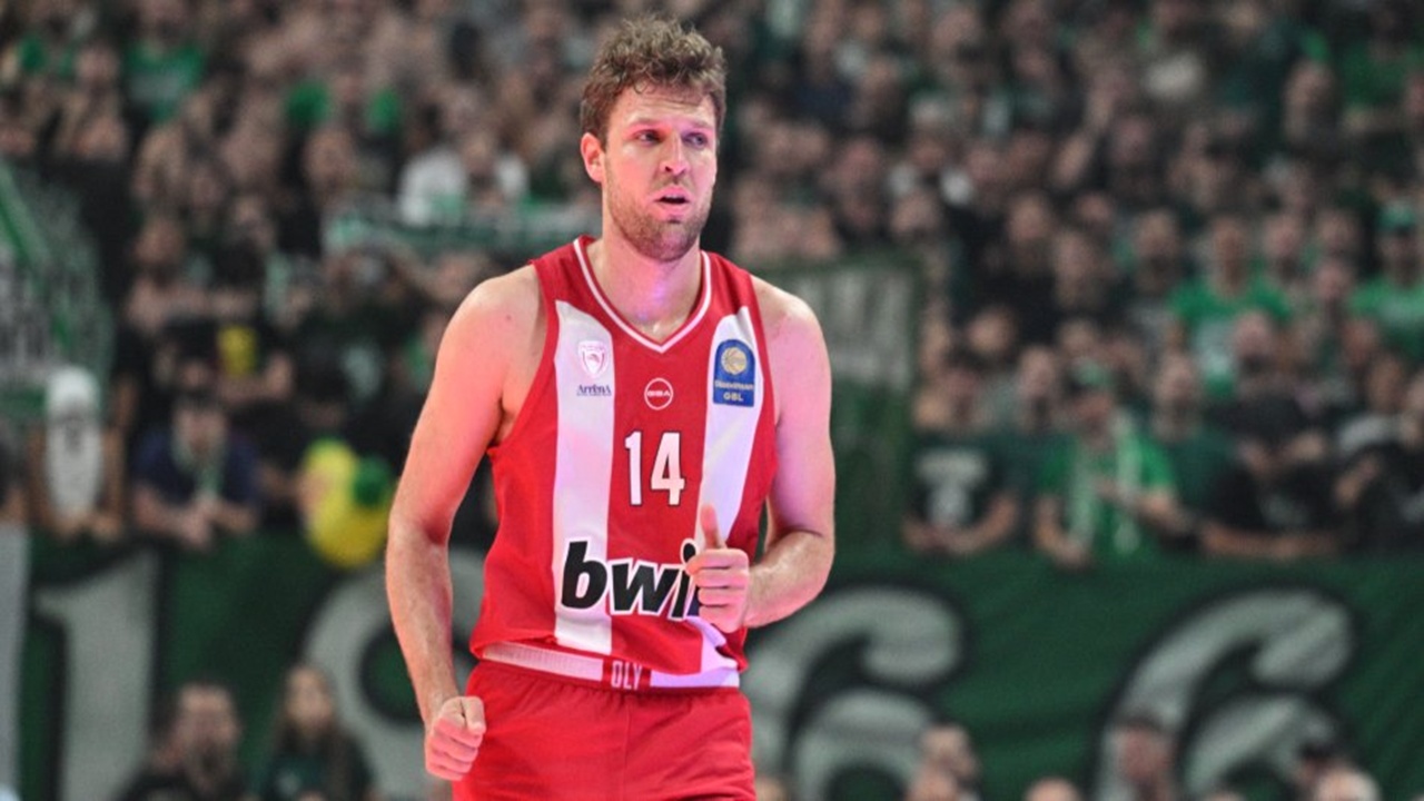 Sasha Vezenkov Beberkan Target Olympiacos di Musim 2026