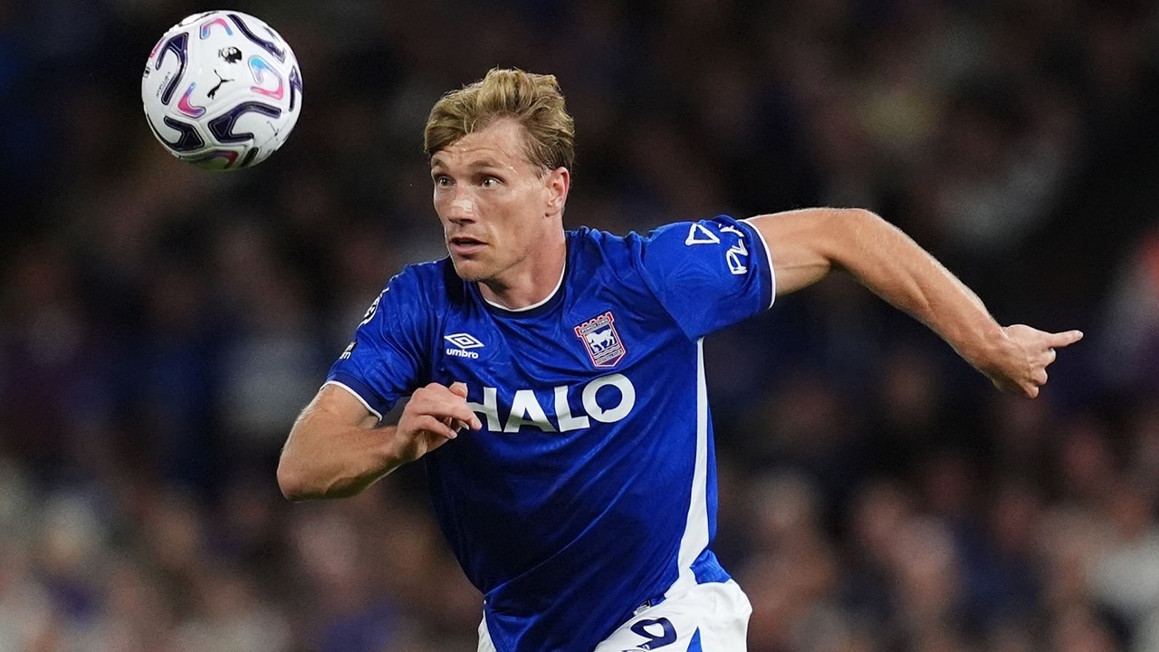 Zian Flemming Beberkan Fleksibilitas Peran di Lini Depan Ipswich Town