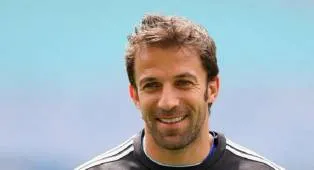 Alessandro Del Piero Puji Debut Fantastis Como di Liga Champions