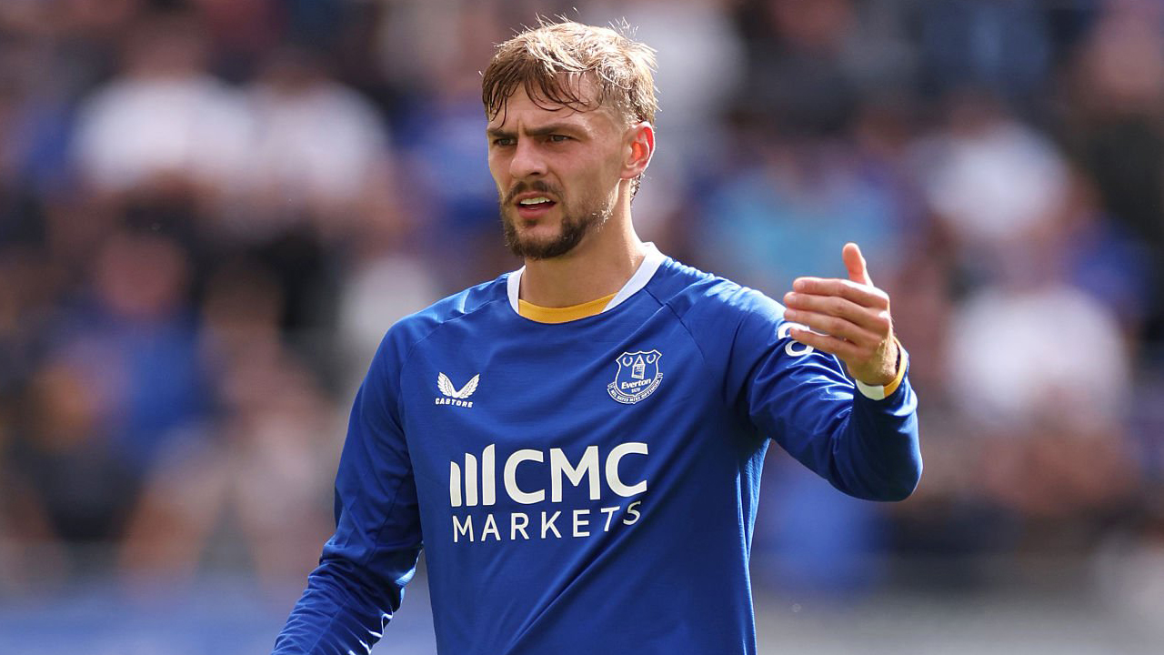 Kiernan Dewsbury-Hall Minta Fans Everton Menghargai Kualitas Skuad