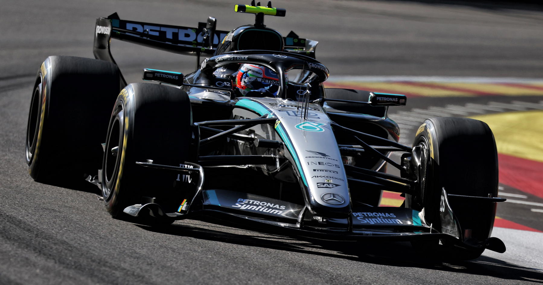 Kimi Antonelli Pimpin FP2, Insiden Pertama di Madring