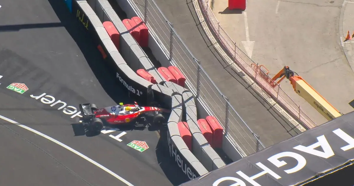 Lewis Hamilton Terancam Hukuman Ganda Usai Abaikan Instruksi Ferrari