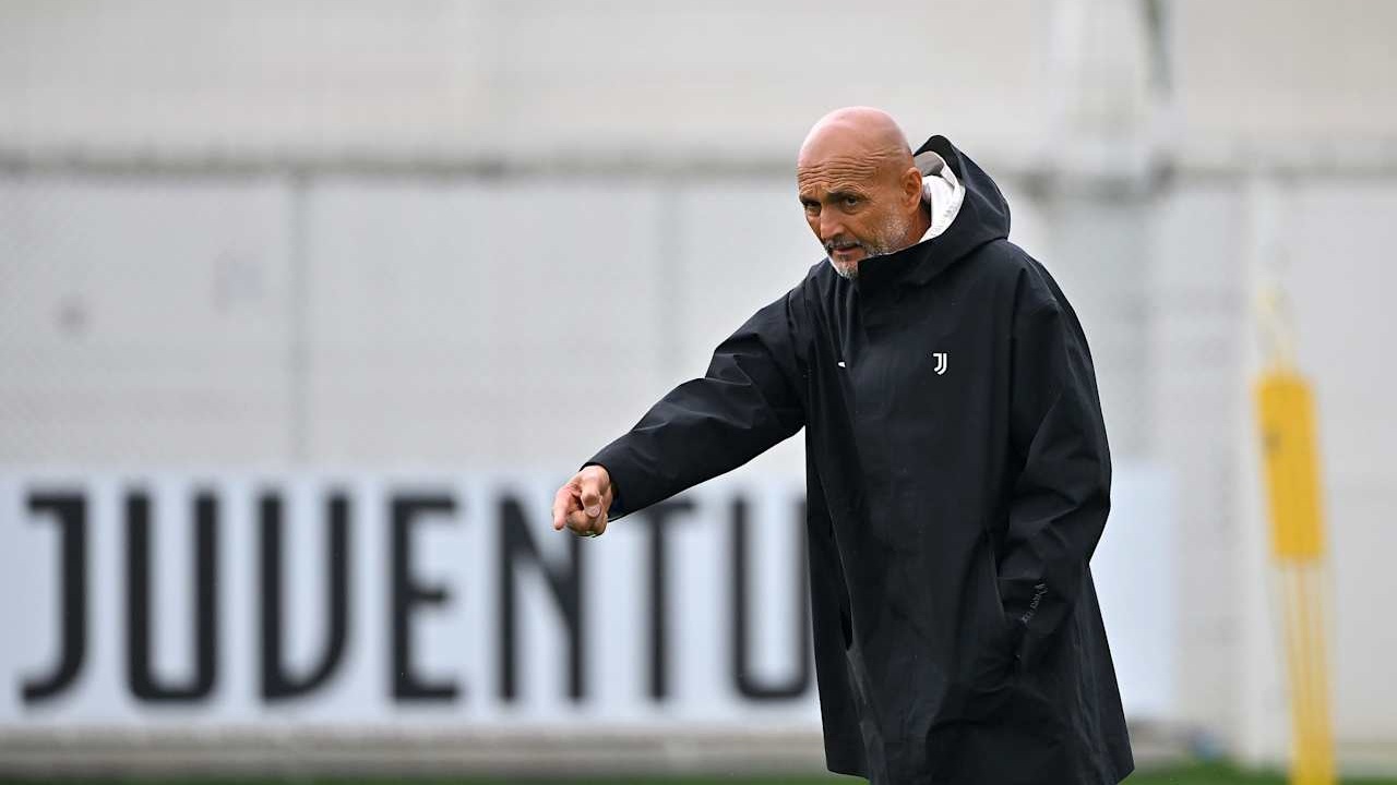 Manuel Locatelli Absen Panjang, Luciano Spalletti Enggan Ganti Formasi