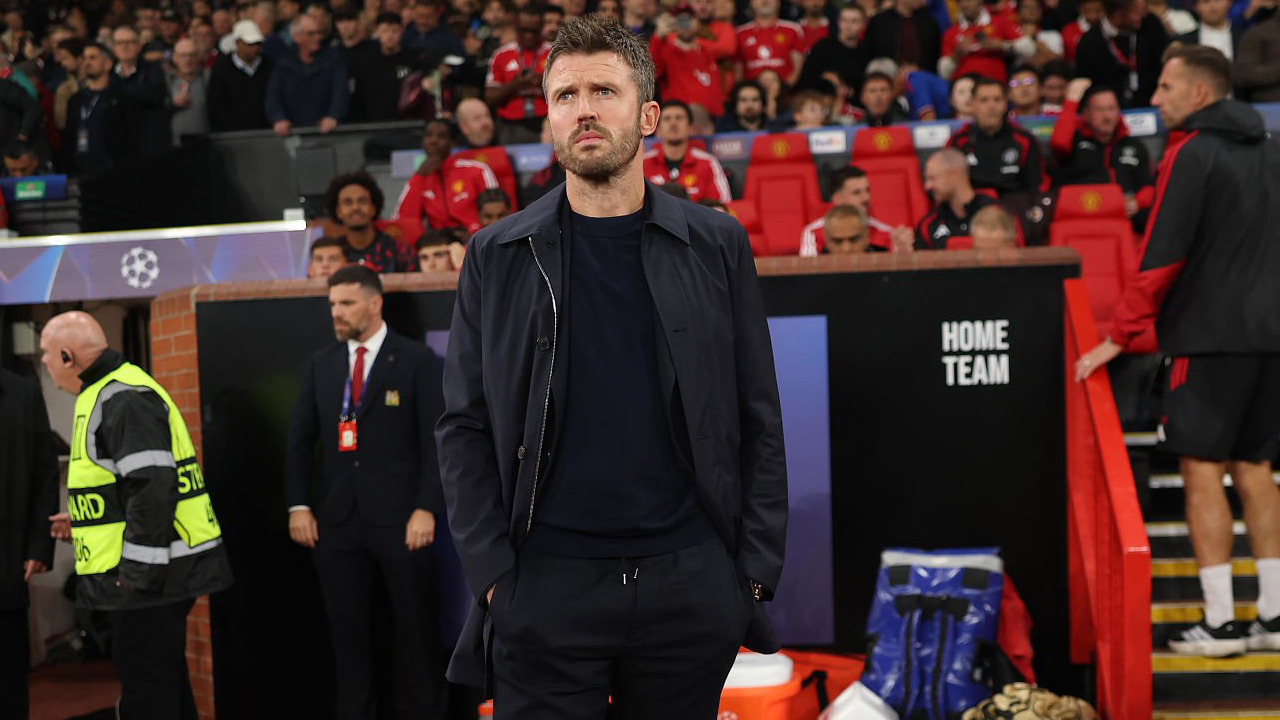 Michael Carrick Bicara Ekspektasi MU Jelang Hadapi Manchester City