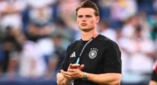 Petinggi Bayern Munich Tak Bisa Jamin Jonas Urbig Jadi Kiper Utama Jerman