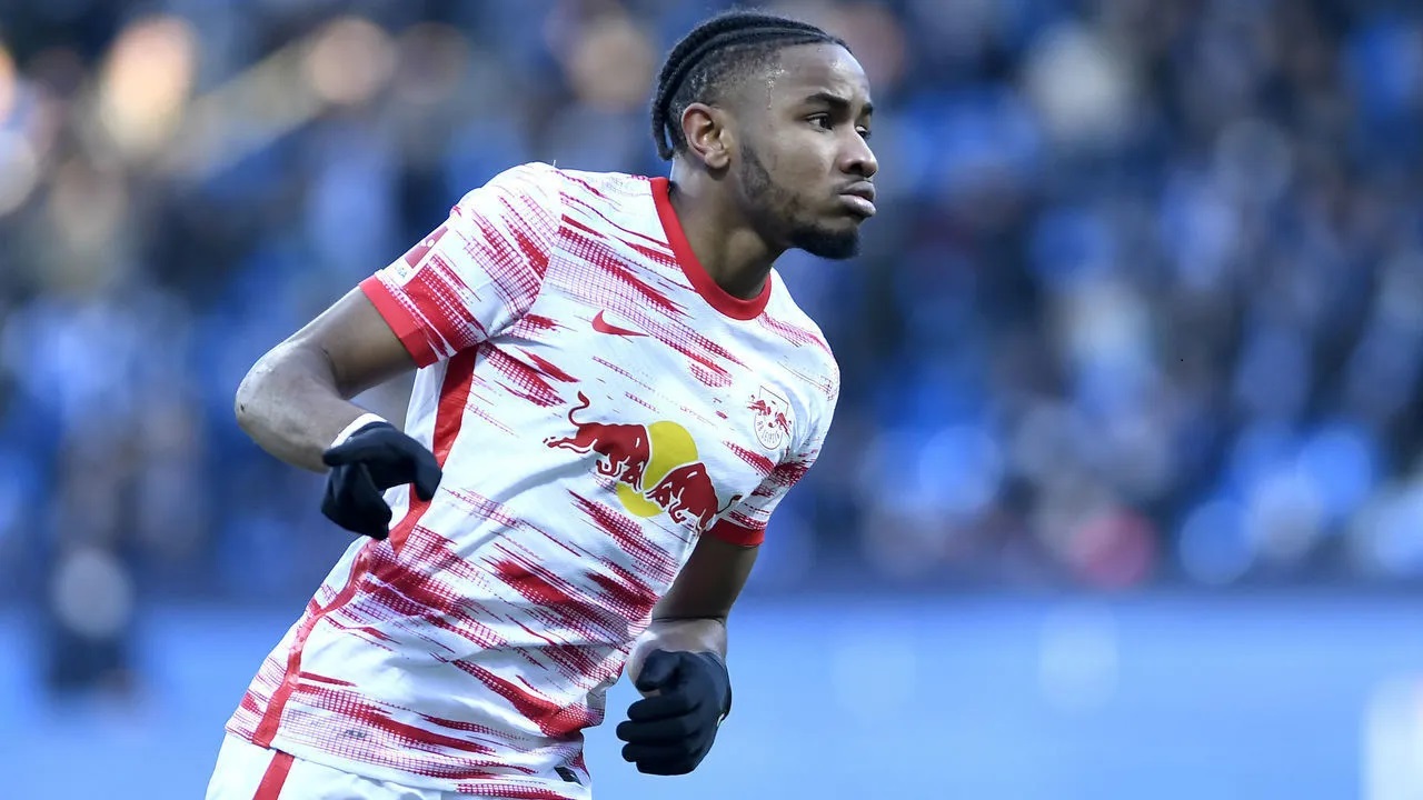 Romano Ungkap Alasan Christopher Nkunku Terkejut Dilepas Milan
