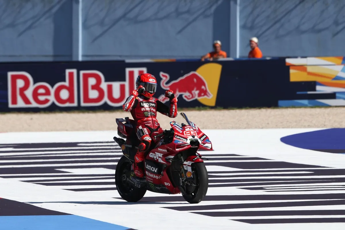 Strategi Ban Marquez Kunci Kemenangan di Sprint Misano - sumber: (motorsport)