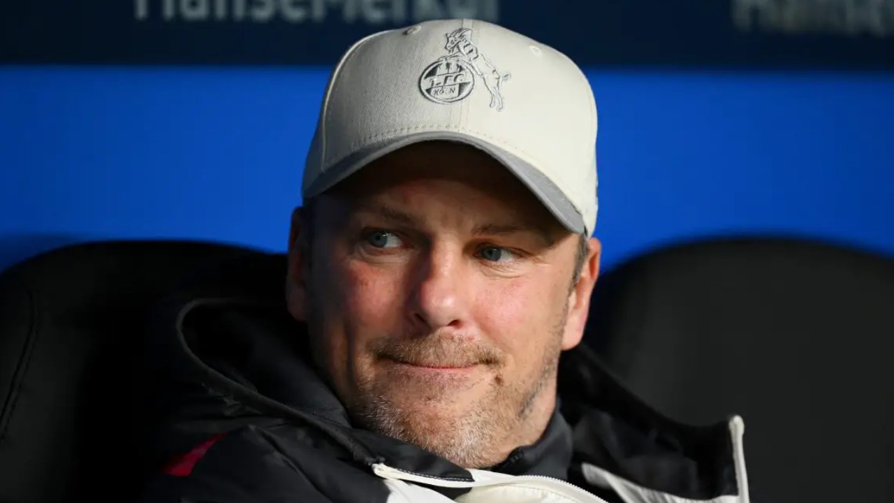 Tak Terima Gajinya Dipotong, Pelatih Lukas Kwasniok Tuntut Koln ke Pengadilan