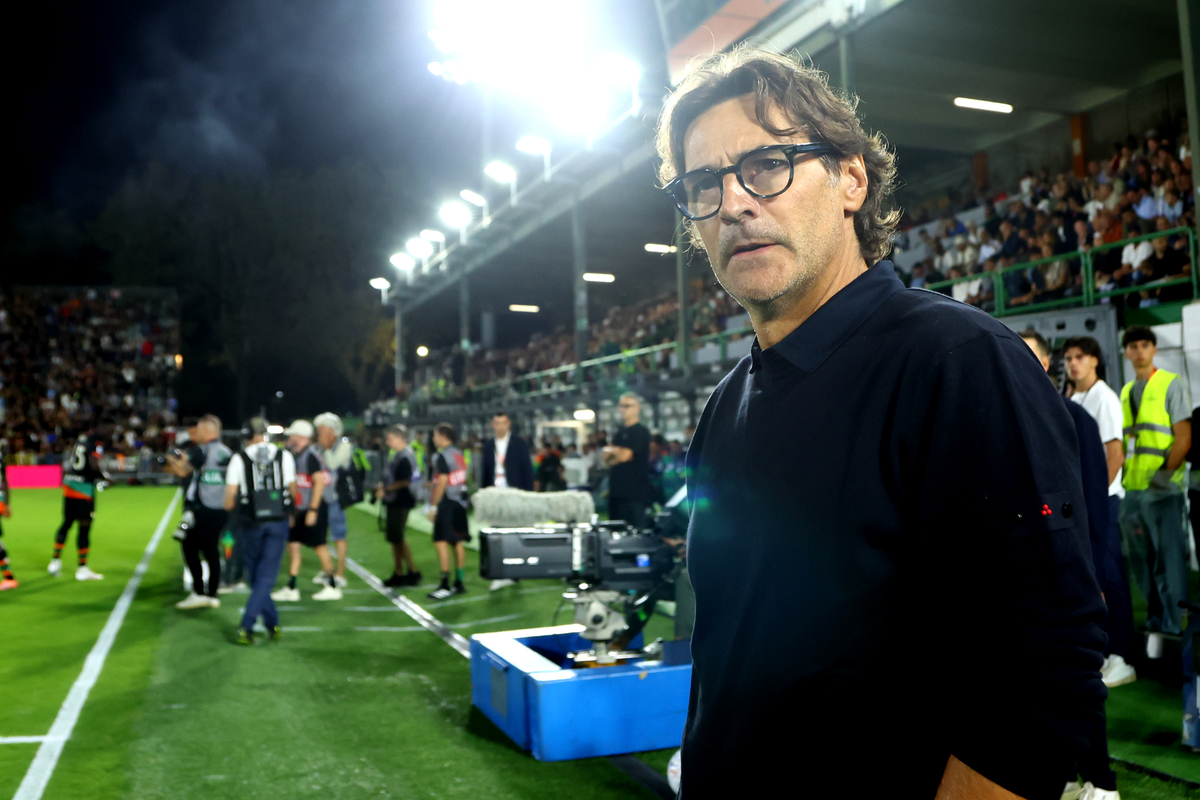 Vanoli: Fiorentina Memikat, Fokus Ubah Pola Pikir Tim
