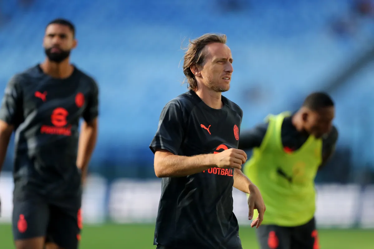 Amorim Ungkap Alasan Milan Tarik Keluar Modric di Paruh Pertama - sumber: (footballitalia)