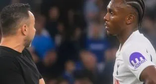 De Zerbi Bahas Hubungannya Dengan Mathys Tel Usai Insiden di Lapangan